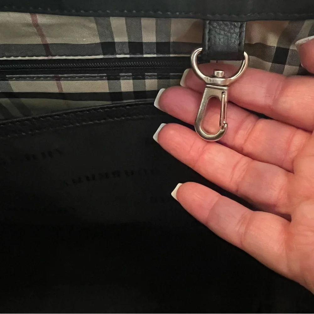 Burberry Black Leather tote